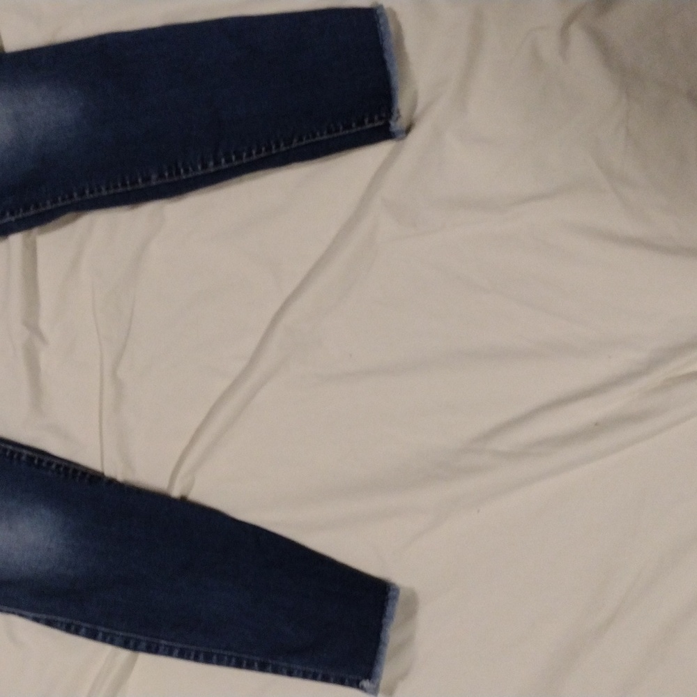 7 for all mankind Woman's Blue Jeans Distressed Skinny Ankle 26 - Picture 4 of 7